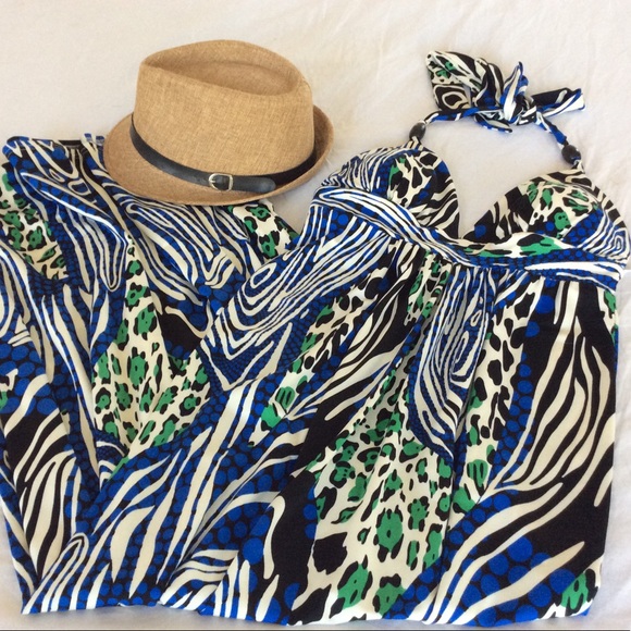 Alyn Paige Maxi Dress - Picture 3 of 8